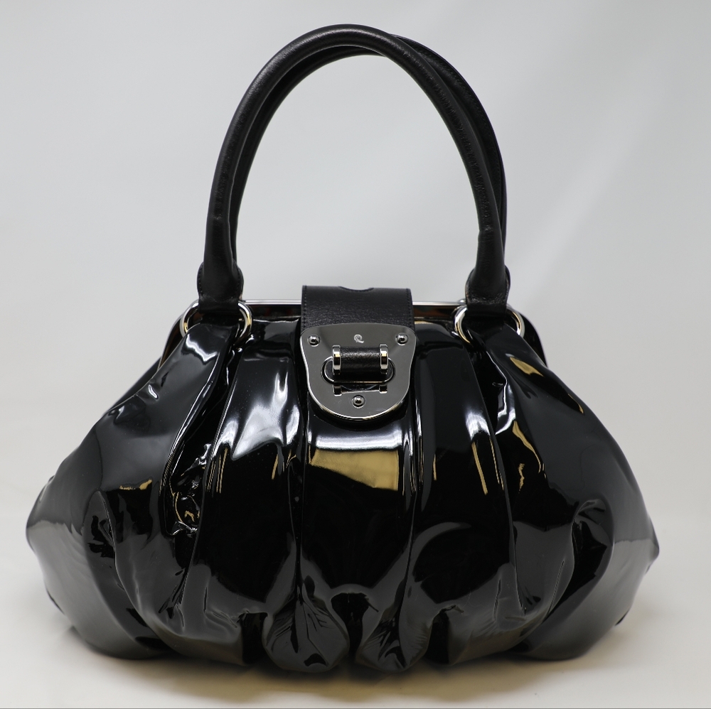 Alexander McQueen Patent Elvie Satchel – Black